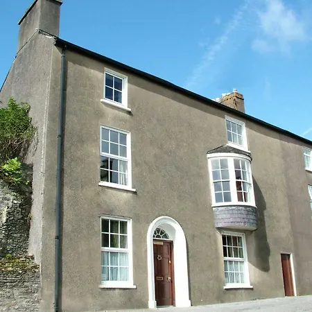 Compass Hill House *